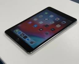 iPad Mini 3 64GB Vesmírně šedá