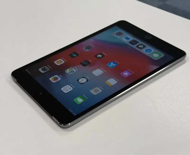 iPad iPad Mini 3 64GB Vesmírně šedá
