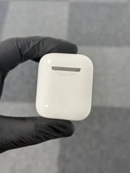 AirPods (2. generace) 16GB Bílá