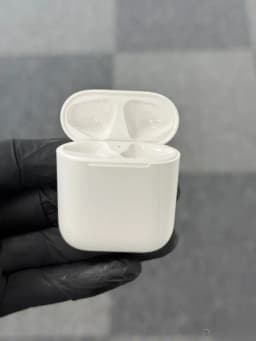 AirPods (2. generace) 16GB Bílá
