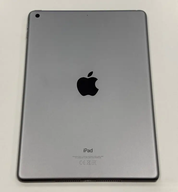 iPad 6 128GB Vesmírně šedá
