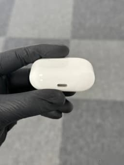 AirPods Pro (1. generace) 16GB Bílá