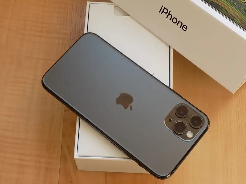 iPhone 11 Pro 64GB Vesmírně šedá