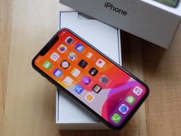 iPhone 11 Pro 64GB Půlnoční zelená