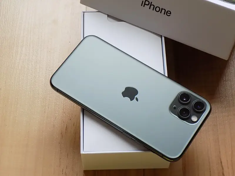 iPhone 11 Pro 64GB Půlnoční zelená