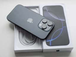 iPhone 16 Pro 256GB Černá