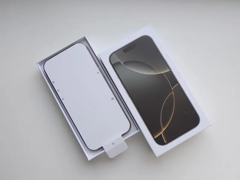 iPhone 16 Pro 256GB Bílá