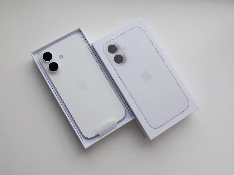 iPhone 16 128GB Bílá