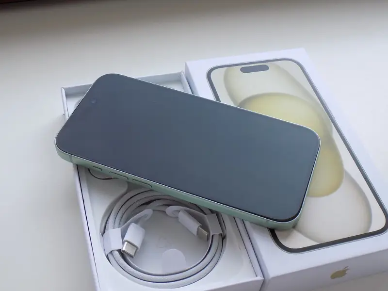 iPhone 15 128GB Zelená