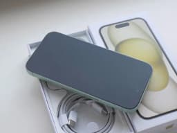 iPhone 15 128GB Zelená