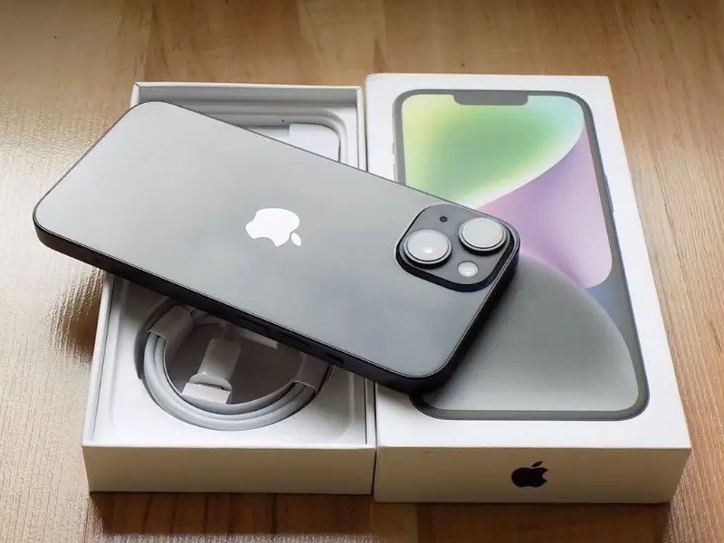 iPhone iPhone 14 128GB Černá