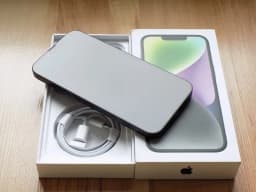 iPhone 14 128GB Černá