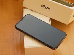 iPhone 11 Pro 64GB Vesmírně šedá