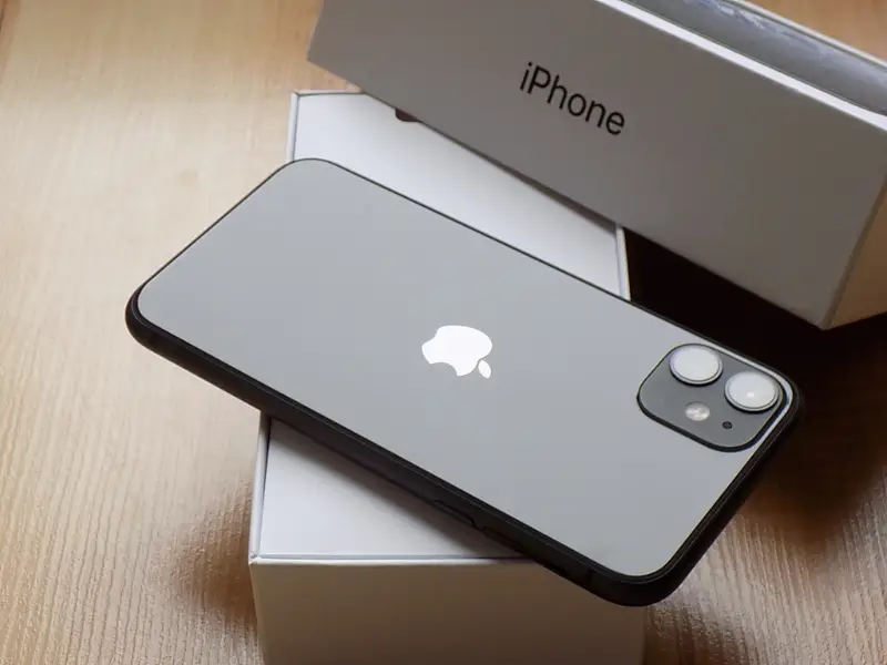 iPhone iPhone 11 128GB Černá