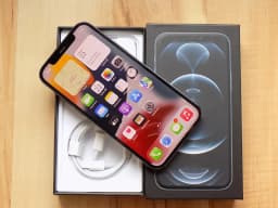 iPhone 12 Pro 128GB Grafitová