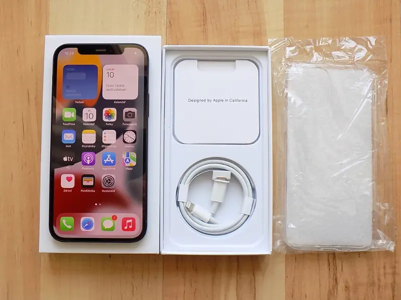 iPhone 12 128GB Černá