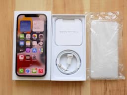 iPhone 12 128GB Černá