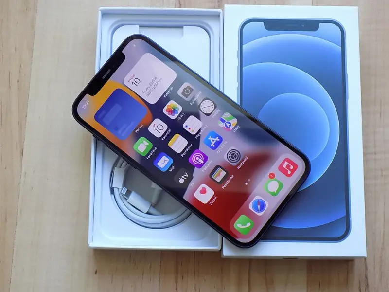 iPhone 12 128GB Černá