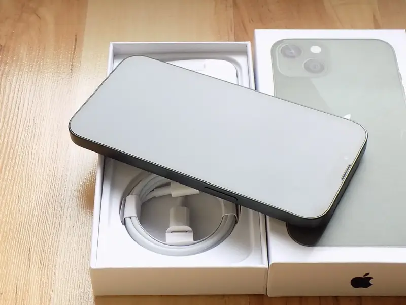 iPhone 13 128GB Zelená