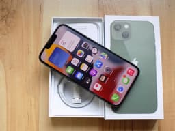 iPhone 13 128GB Zelená