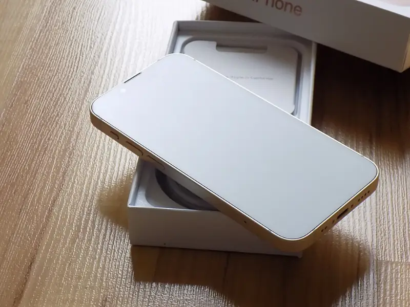 iPhone 13 Mini 128GB Bílá