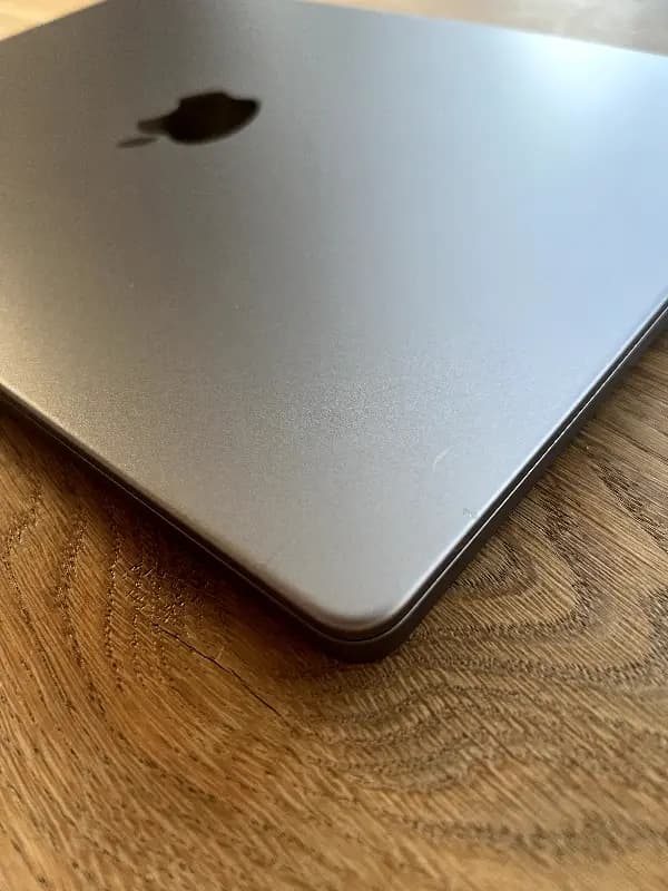 MacBook Pro M1 Pro/Max 2021 (14 palců Model A2442) 512GB Vesmírně šedá