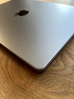 MacBook Pro M1 Pro/Max 2021 (14 palců Model A2442) 512GB Vesmírně šedá