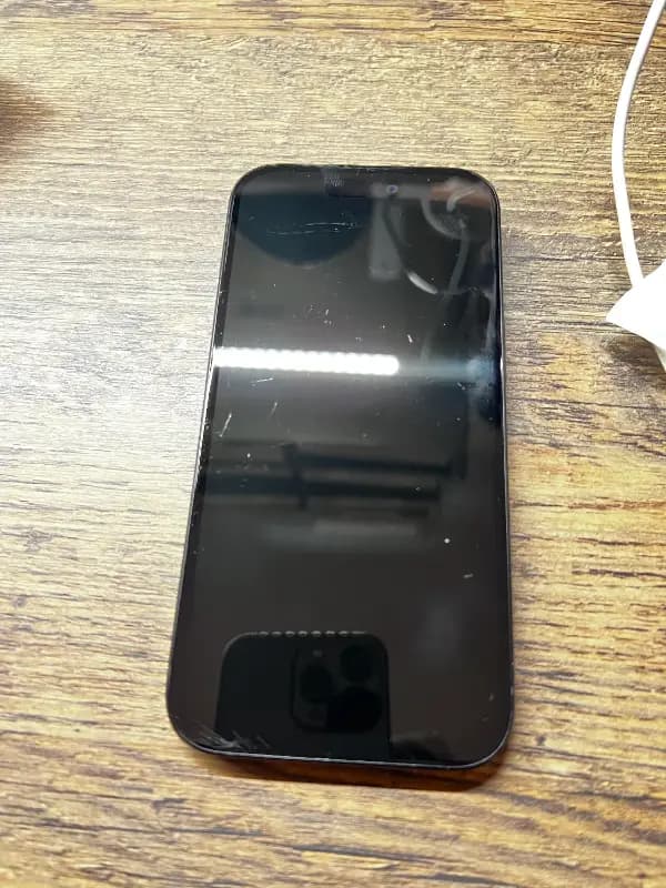 iPhone iPhone 15 128GB Černá