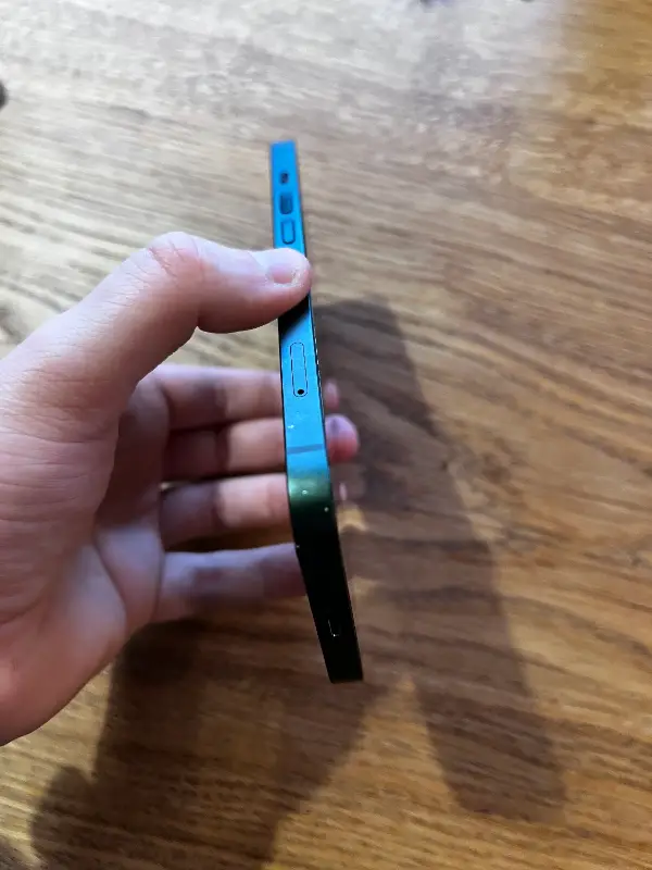 iPhone iPhone 13 64GB Zelená