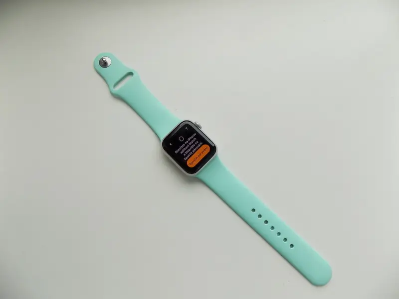 Watch SE 2022 0GB Stříbrná