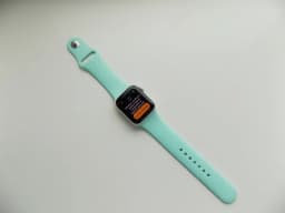 Watch SE 2022 0GB Stříbrná