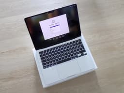 MacBook Air M3 256GB Stříbrná