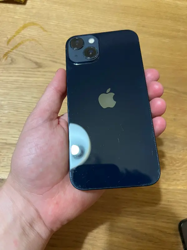 iPhone 13 128GB Černá