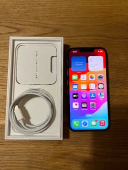 iPhone 13 128GB Černá